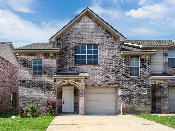 2nd image of 2324 Homewood Ln