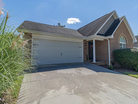 3rd image of 148 Bridgewater Ct #148