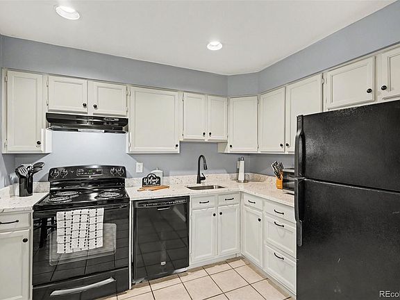 3rd image of 4899 S Dudley Street #H8
