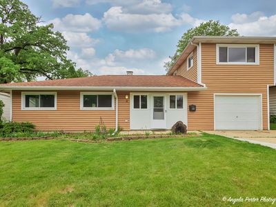 4 Timber Trl, Streamwood, IL, 60107