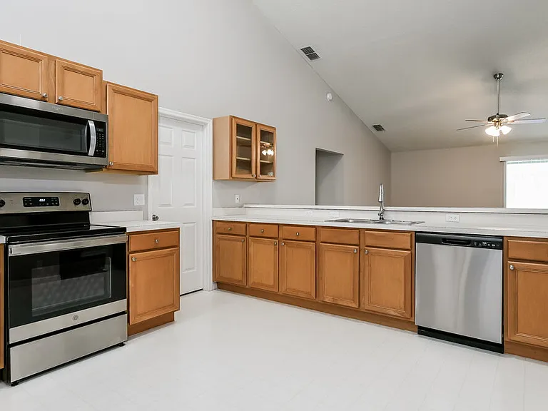 11711 Sir Winston Way — Photo 6
