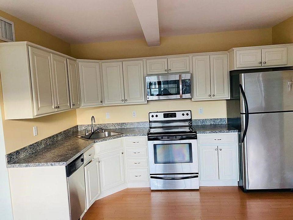 1st image of 33 Railroad Ave Unit 202