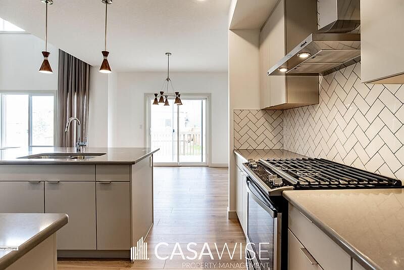 Edmonton House for rent - 3 Bedrooms — photo 2
