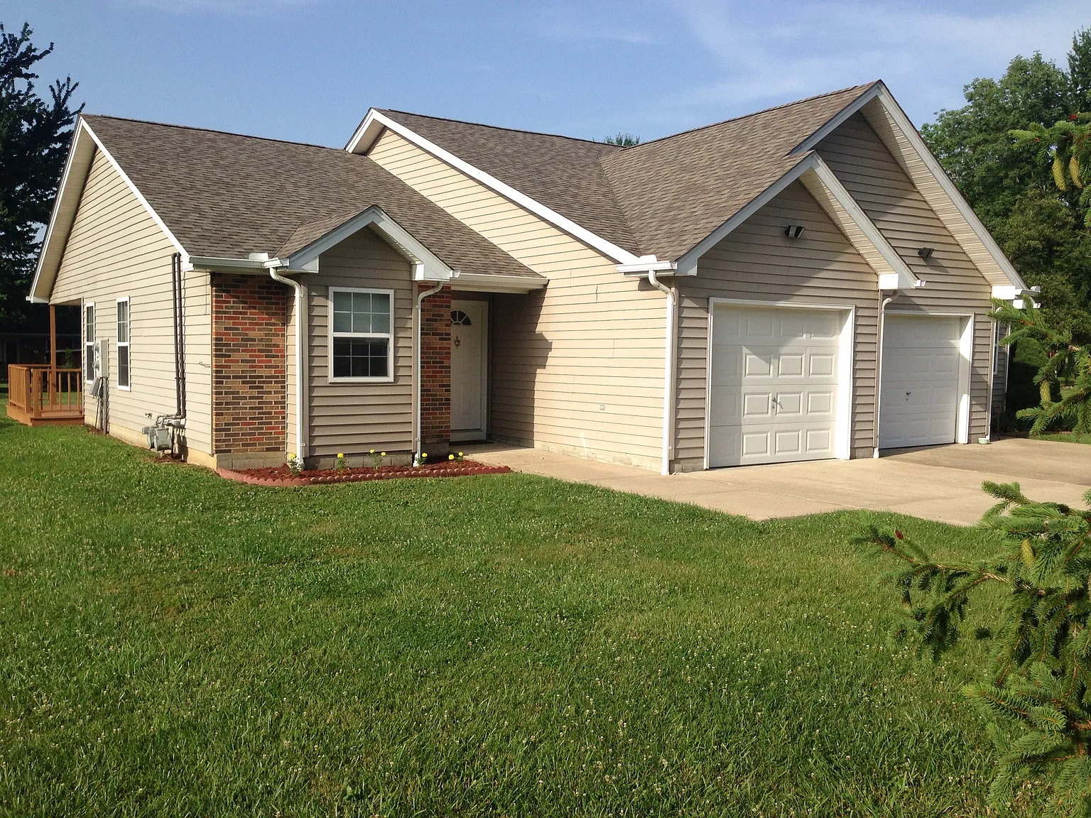 2 bed, 1100 sqft, $1,000 — Photo 1