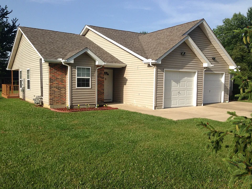 115 A & B Dell Acres