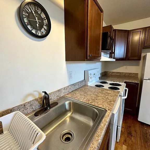 302 N Cameron St #202 — Photo 4