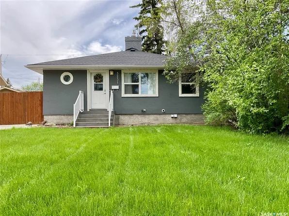 3231 HILL AVENUE, Regina, SK S4S 0W5