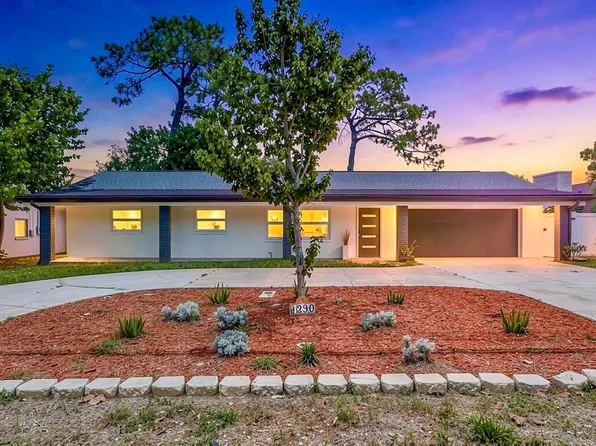 1290 Michigan Blvd, Dunedin, FL 34698
