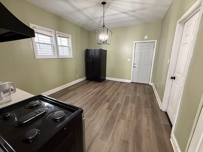 5742 S Paulina St #1 — Photo 4