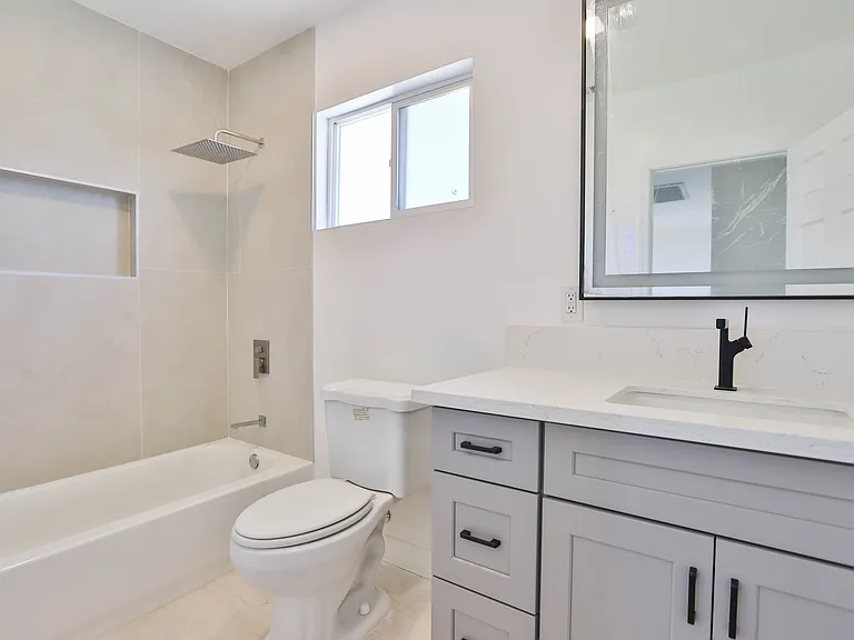 4132 Lynd Ave #C — Photo 13