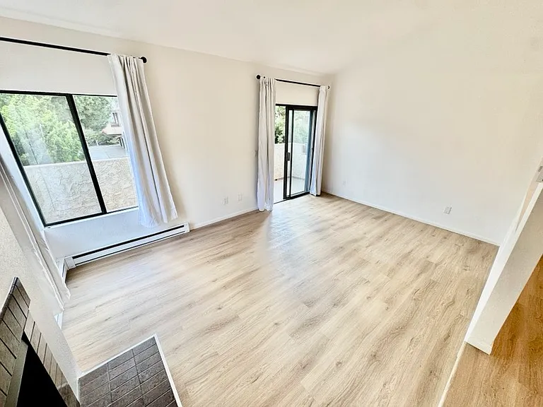 13765 Ruette Le Parc #F — Photo 7