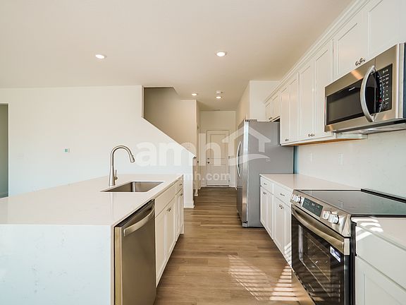 3rd image of 206 Rustic Barn Ct