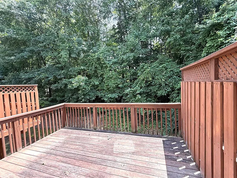635 Coligny Ct — Photo 18