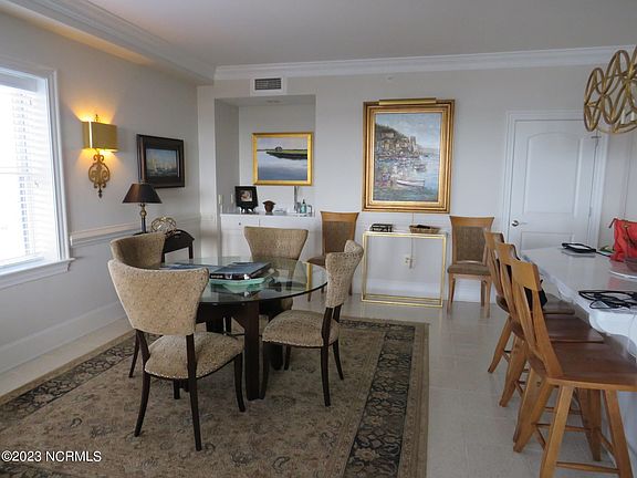 5th image of 4425 Arendell St Unit 701