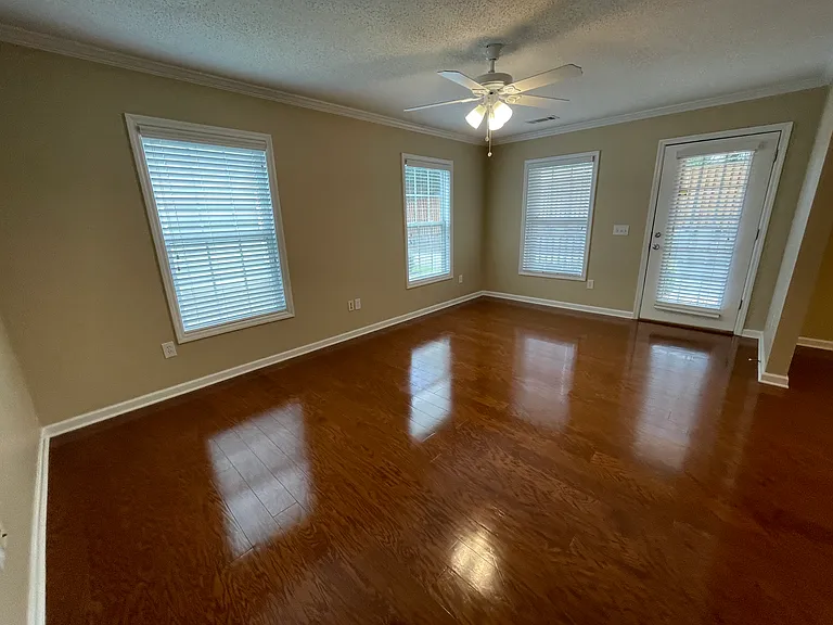 919 Annalue Dr #7 — Photo 9