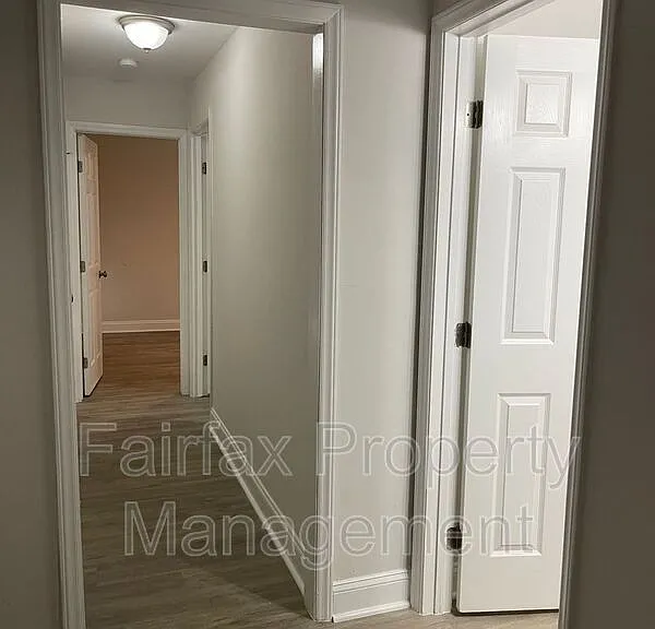 1120 Elmo St #B — Photo 15