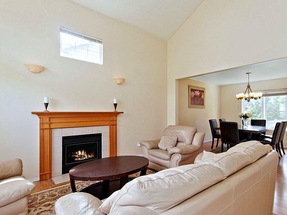 2nd image of 904 177th St SW