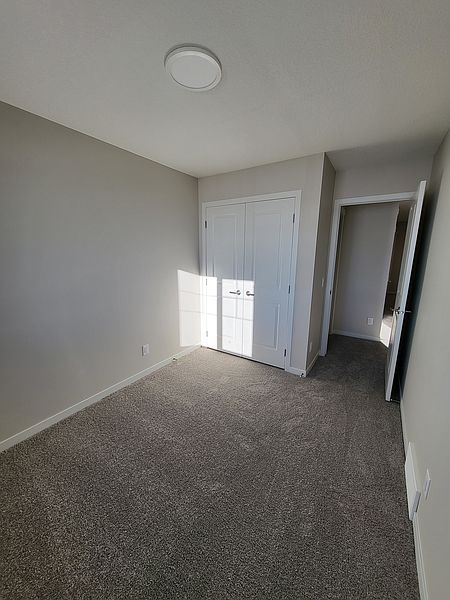 Calgary House for rent - 4 Bedrooms — photo 27