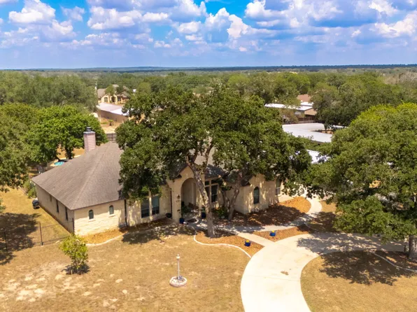 133 Copper Ridge, La Vernia, TX 78121