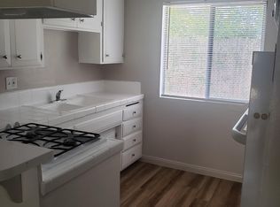 621 N Cerritos Ave APT 103, Azusa, CA 91702