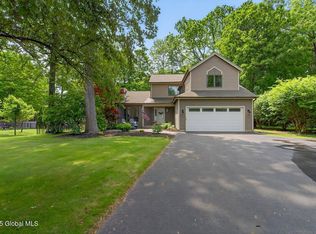 35 Sherwood Trl, Saratoga Springs, NY 12866