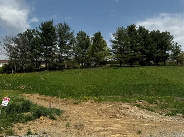 115 Harrowgate Ln, Canonsburg, PA 15317