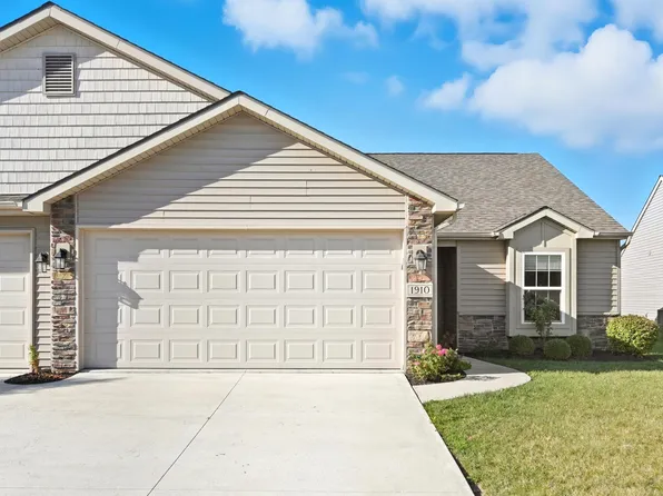 1910 Greyson Dr, Auburn, IN 46706