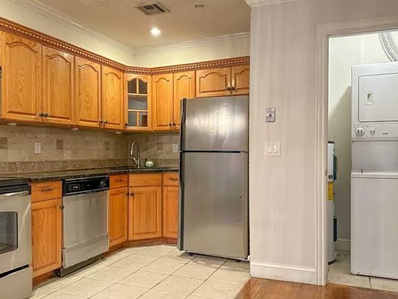 3rd image of 310 Passaic Ave APT 210