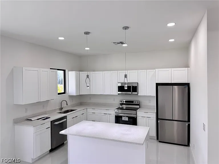 4121 NW 22nd St — Photo 8