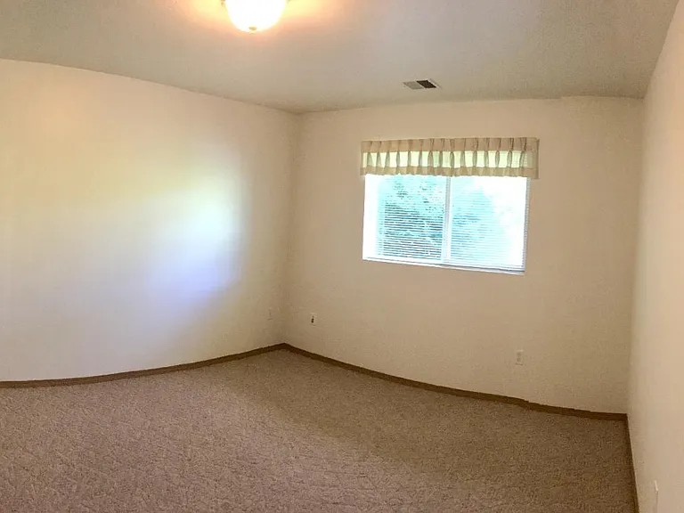 Unit Photo