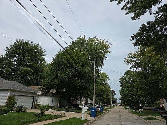 4th image of 6301 Eastview Ave