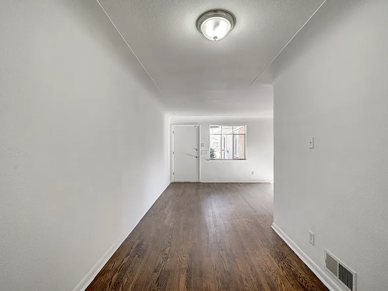 3573 N Leyden St — Photo 12