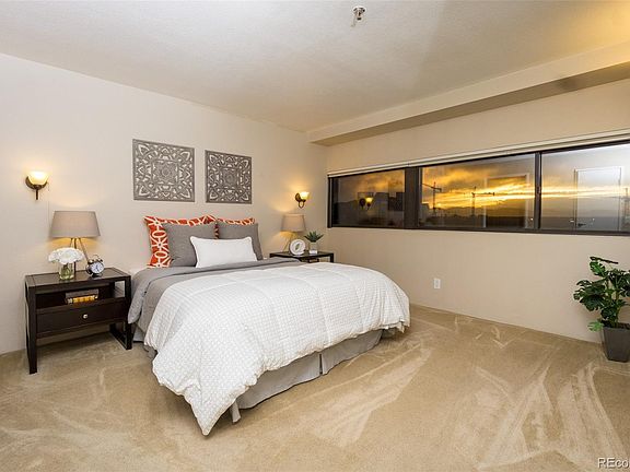 5th image of 100 Park Ave W APT 1104
