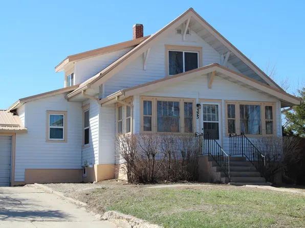 325 W 6th St, Winner, SD 57580