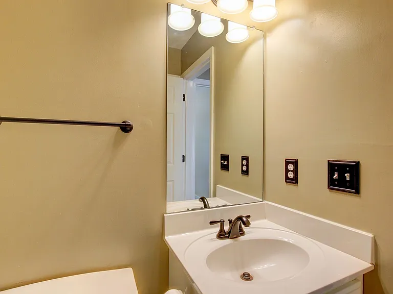 3729 Kendra Ct N — Photo 5