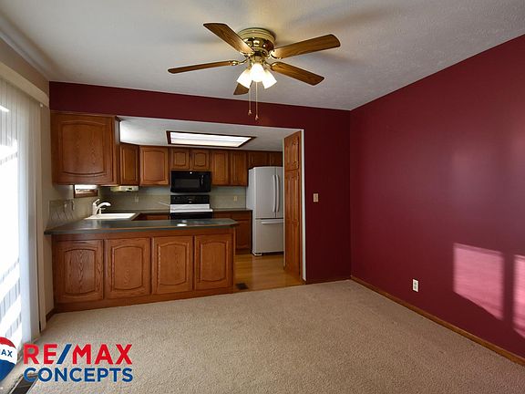 5th image of 8201 Bancroft Ave