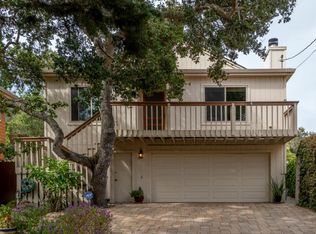 1030 Roosevelt St, Monterey, CA 93940