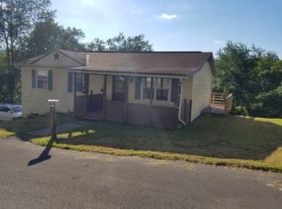 51 Peddler Run Rd, Bridgeport, WV 26330