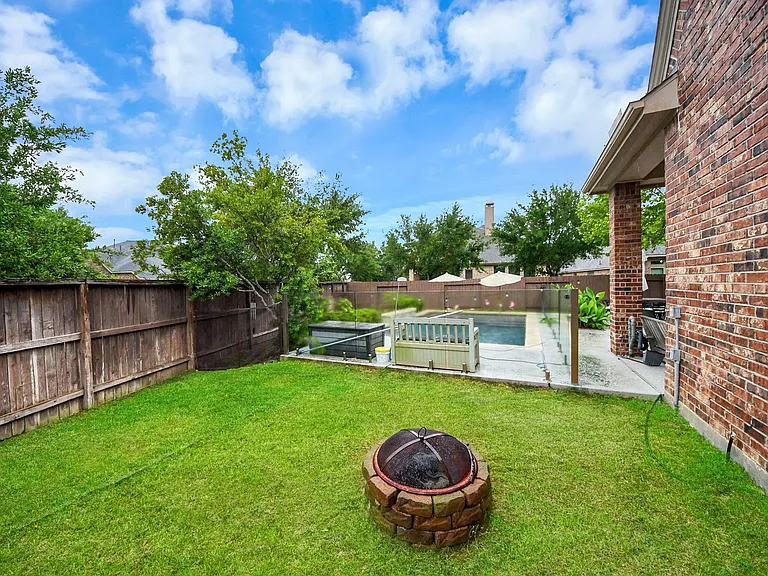17103 Mulben Ct — Photo 25