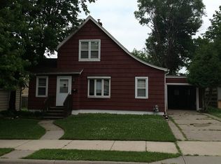 207 1st St SW, New Prague, MN 56071