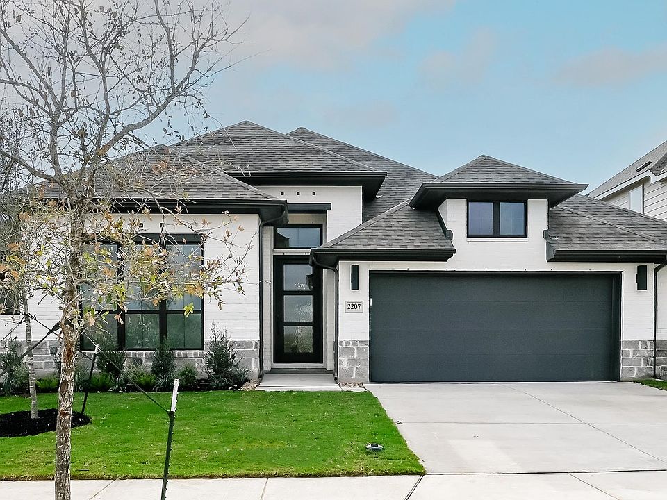 1st image of 2207 Zachry Drive