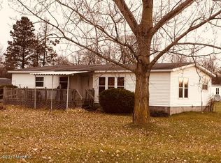 1566 N Marble Rd, Trufant, MI 49347