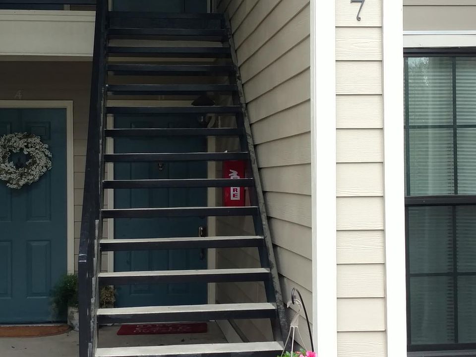 Upstairs unit entrance