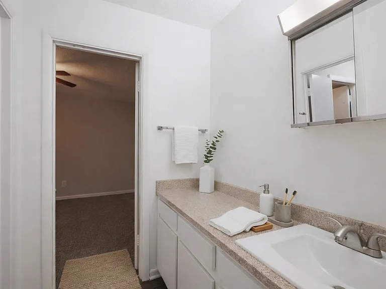 Hampton Hall | Comfort, Convenience, & Community All In One — Photo 163