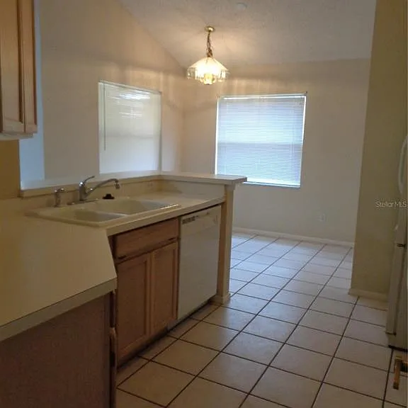 2125 River Park Blvd — Photo 5
