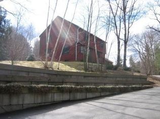 930 Conant Rd, Athol, MA 01331