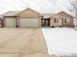 435 W Ivy Rd, Tea, SD 57064