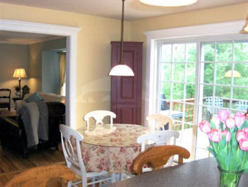 5th image of 46 COBBLE HILL Drive