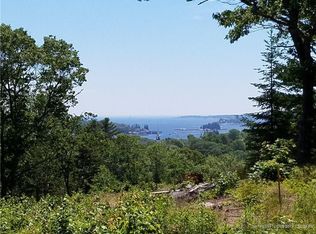 31 Jordan Dr, Boothbay Harbor, ME 04538