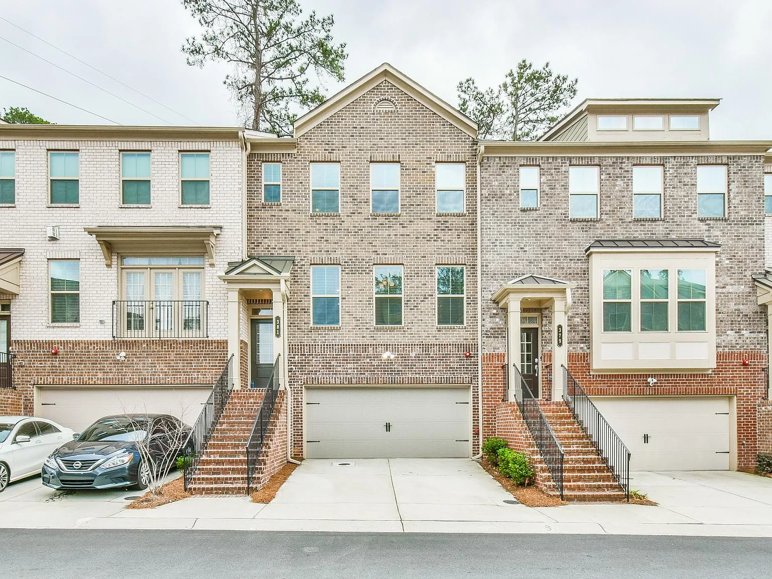 4 bed, 3.5 bath, 2150 sqft, $3,675 — Photo 1